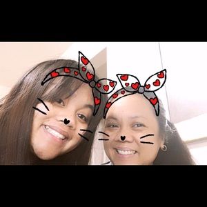 Meet your Posher, Gabby and Sheila ❤️